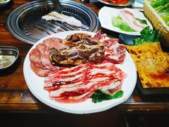 牛肉拼盘-韩一品韩国料理(柏庐南路店)