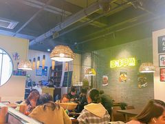 大堂-湘里乡亲甲王二老店