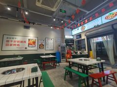 -晓彭肥肠鸡·泡椒鸡火锅(水木天地店)