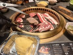 -铭牛烧肉·和牛海鲜自助(高新月牙湖店)