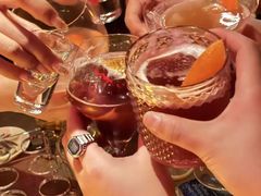-FOUR PLAY BAR