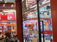 -刘姐啤酒鱼民族演艺餐厅(西街总店)