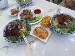 -伊穆祥牛肉面总店·清真