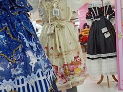 -甜镜物语 LOLITA·汉服·JK制服三坑生活馆(滨江道店)