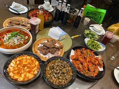 -聚汇三少·龙虾·中餐厅(莫邪路新天地店)
