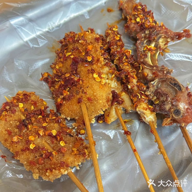 吃货本色，麻辣烫一下～串起美味的一天！