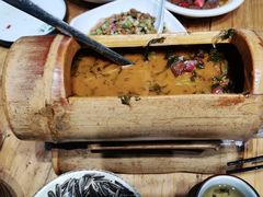 -老滇山寨•云南特色菜•地方菜•民族风情歌舞表演(金碧店)