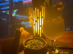 -SU lounge the lake view湖景酒廊