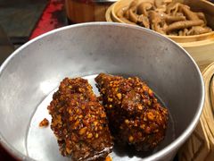麻辣兔头-赞花婆鲜兔辣卤火锅
