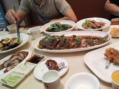 -梅利汴京烤鸭•开封豫菜地标店(铁北街店)