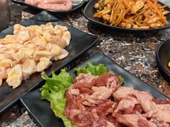 -啊美丽炭火烤肉(滑翔一店)