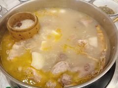 -朴小妹人参鸡汤火锅(长白山万达店)