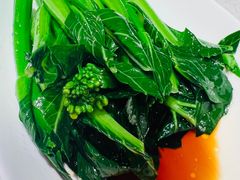 白灼广东芥蓝-维园悦谱·海派家常菜(乌鲁木齐南路店)