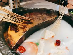 小郡肝串串-钢管厂歆瑞源油卤串串香(春熙路太古里店)