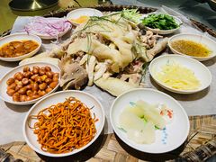 簸箕捞鸡-大树头森林餐厅(番禺广场店)
