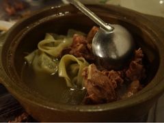 馄饨老鸭煲-老品芳