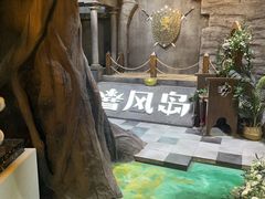 -暴风岛沉浸式体验馆(百联世纪店)