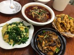 -胡子饮食店