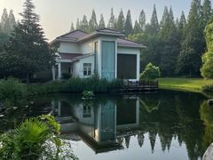 -上海怡沁园度假酒店