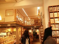 -猫的天空之城概念书店(西塘古镇店)