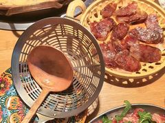 -洱火云南酸菜牛肉火锅(石景山当代商城店)