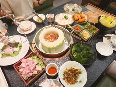 -得意咚瓜·顺德鱼生·冬瓜火锅(深圳首店)