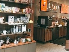零售区-星巴克(凯德晶萃店)