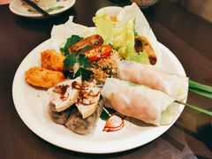 -大头虾越式风味餐厅(光明广场店)