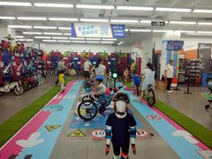 -迪卡侬(燕山店)