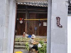 -丝绸小镇荻港古村