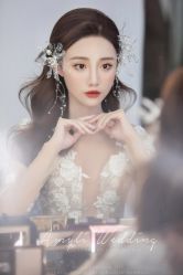 -艾米丽婚纱礼服