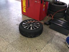 -耐跑(万达广场店)