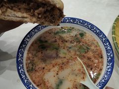 羊肉汤（多肉）-穆得·老周家牛肉烧饼(普利街店)