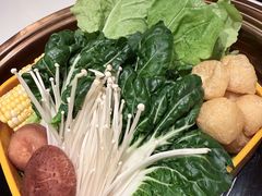 -润园四季椰子鸡火锅(卓越INTOWN店)