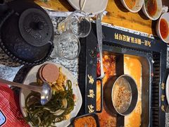 -老牌坊云南鱼豆花火锅(哈西万达店)