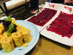 -左庭右院鲜牛肉火锅(金山万达店)