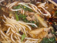 -云阿蛮云南生烫牛肉米线(奉贤路店)