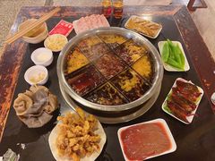 -邓莽子老火锅(中兴路总店)