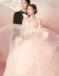 -挪娅婚纱摄影皇家会所