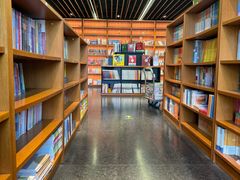 -外研书店(北京外国语大学西校区北外国际大厦店)