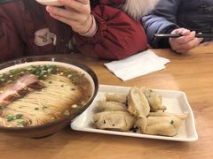 -小姜锅贴(凤凰街店)