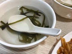 海带泡开水-老头盖浇饭(南京新街口明瓦廊宏光酒店店)