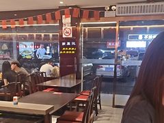 -川流不息·地道川菜·小龙虾(松东路店)