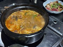 -马路牙子烧烤音乐酒馆(望京店)