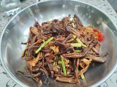 干煸茶树菇-一江春水·杭帮臻宴(三台山店)
