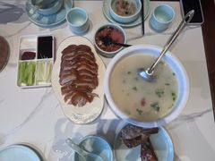 -梅利汴京烤鸭•开封豫菜地标店(东大街店)