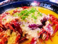 秘制蒜蓉小龙虾-金陵暴走小龙虾·迷踪蟹(凯德MALL店)