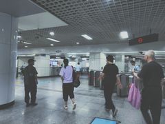 -陆家浜路(地铁站)