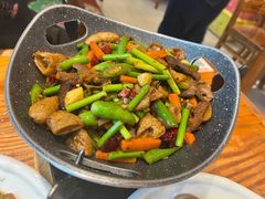 -东北人家铁锅炖(鞍山路店)