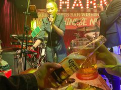-鲨鱼美式餐厅酒吧Sharky